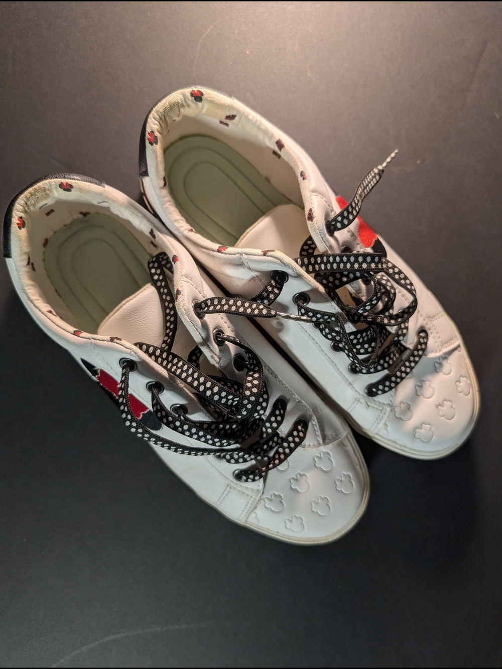 Disney Ground Up Minnie Mouse Sneakers (Women's Size 10)